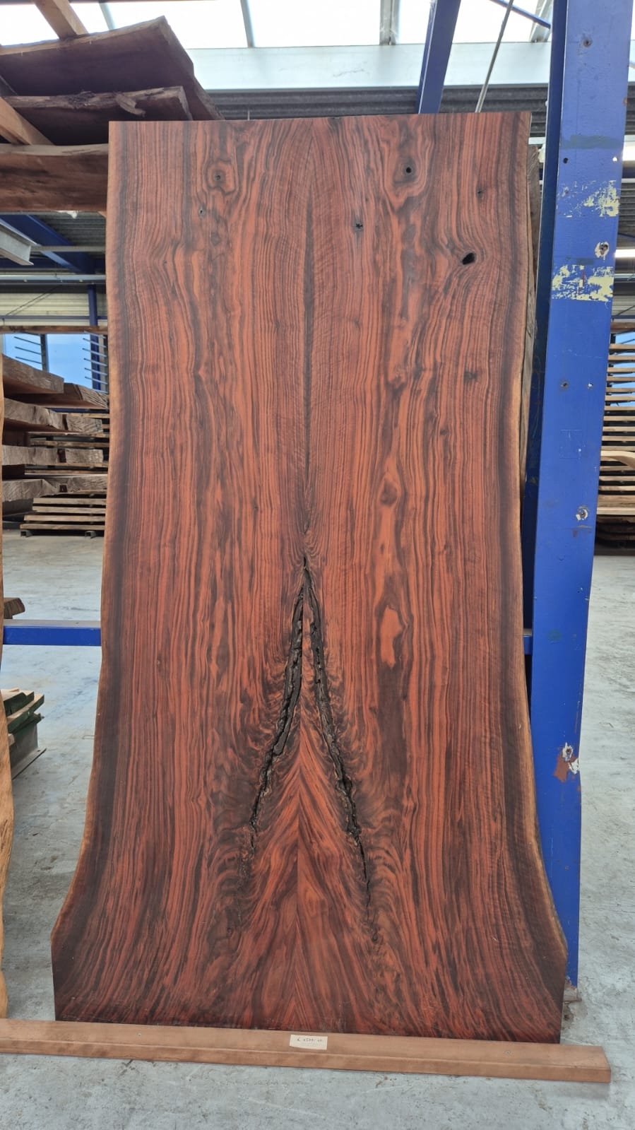 Amerikaans Noten 3,5 x 103 x 225cm