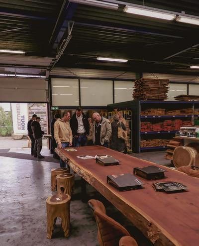 HuisHoutBeurs 2023 - Houtexclusief Waddinxveen, Exclusief hout uit voorraad leverbaar